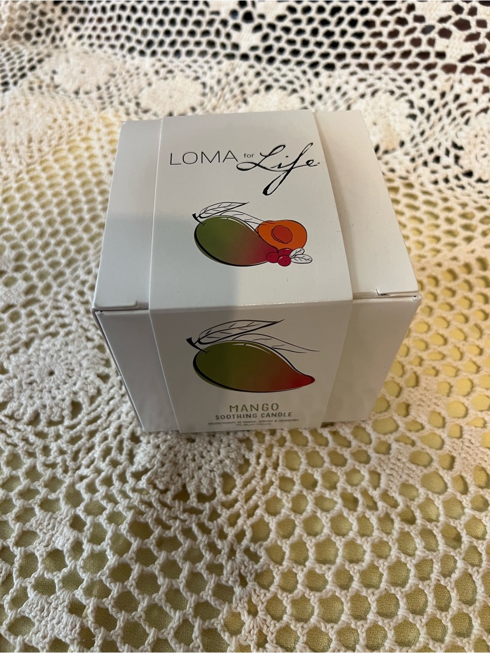 LOMA for Life Mango Soothing Candle — White